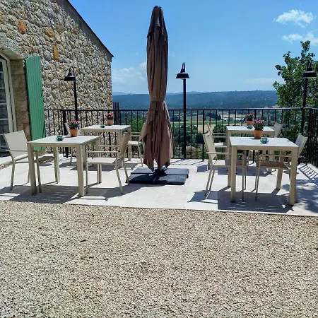 D'hotes Cottes Bed & Breakfast *